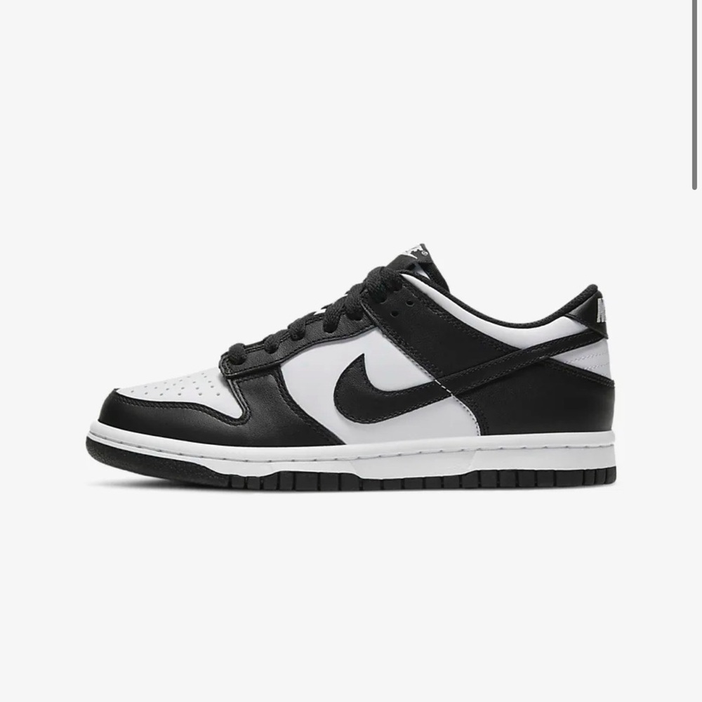 Nike Panda Dunks